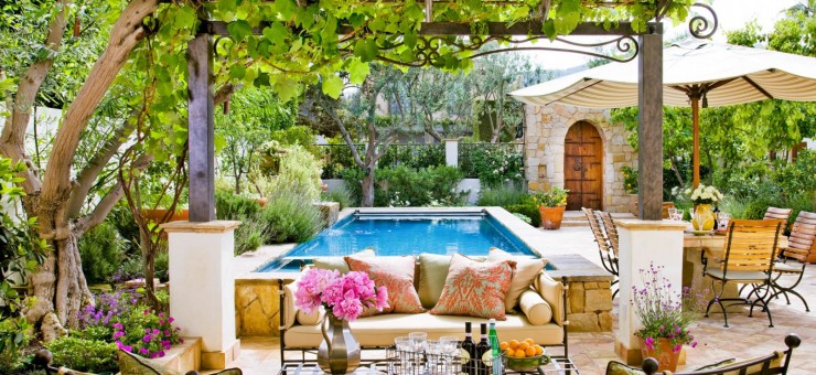 7 Tips to Enjoy Your Outdoor Living Space this Summer